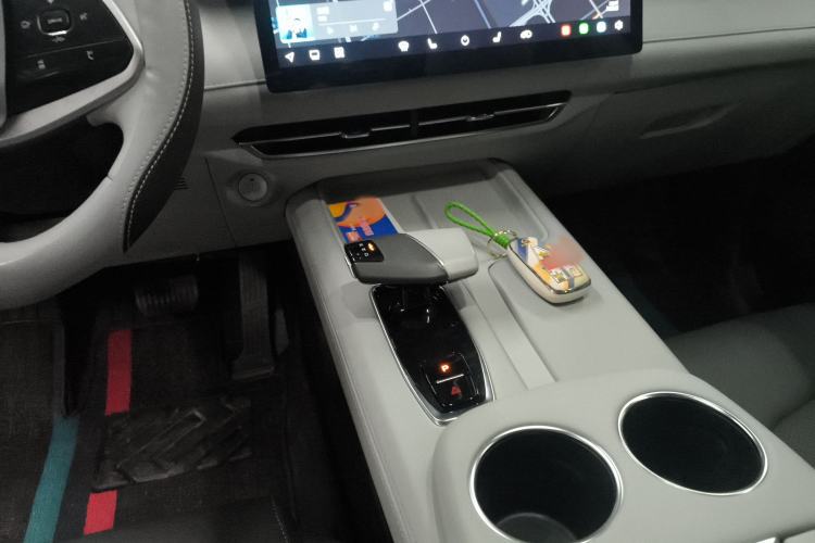 Used CHANGAN UNI-Z 2025 1.5T Premium Edition Gear Lever