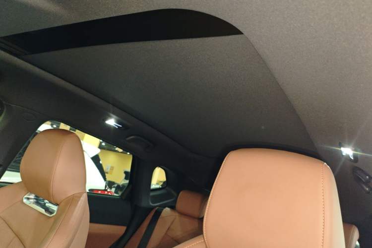 Used CHANGAN UNI-Z 2025 1.5T Luxury Version Headliner