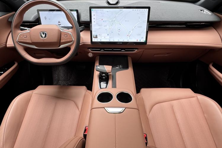 Used CHANGAN UNI-Z 2025 500Bar PRO Interior 1