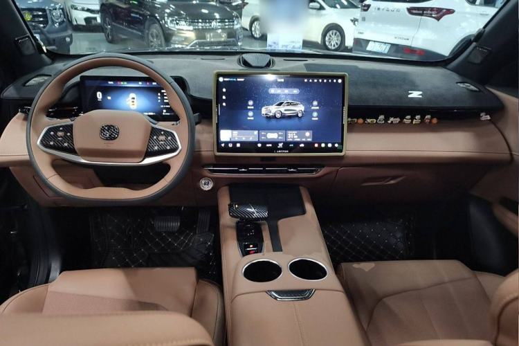 Used CHANGAN UNI-Z 2025 1.5T Luxury Version Interior 1