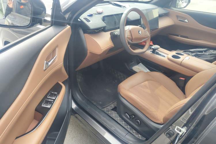 Used CHANGAN UNI-Z 2025 1.5T Premium Edition Interior 2