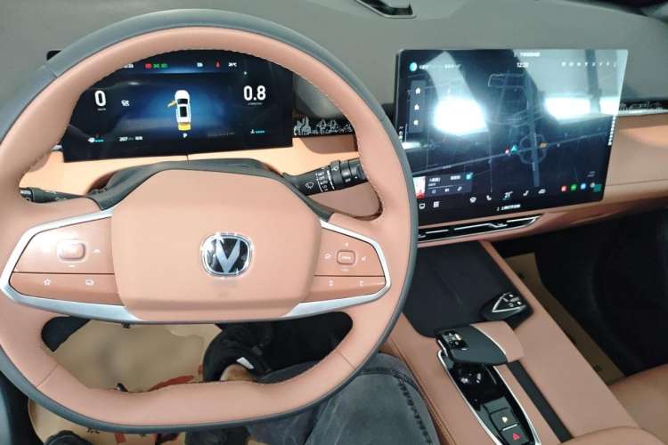 Used CHANGAN UNI-Z 2025 1.5T Premium Edition Interior 2