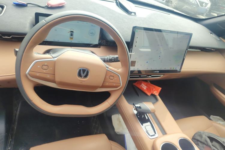 Used CHANGAN UNI-Z 2025 1.5T Premium Edition Interior 3