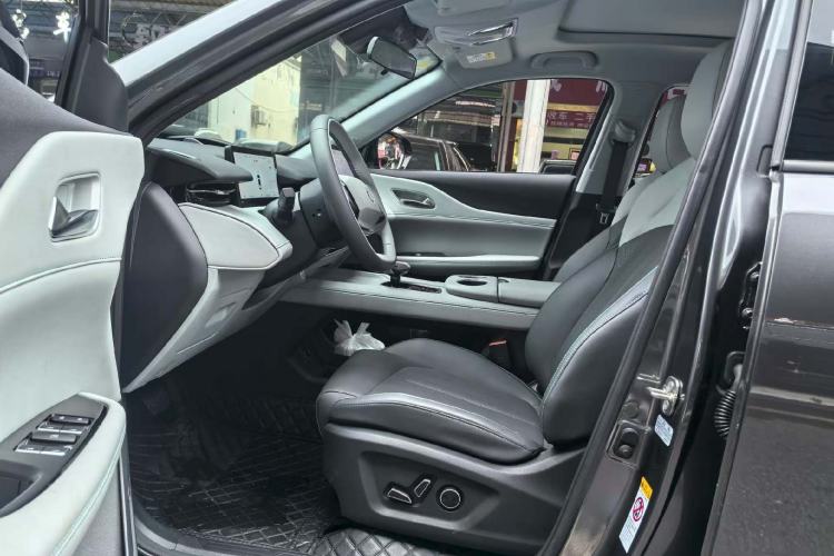Used CHANGAN UNI-Z 2025 1.5T Premium Edition Interior 4