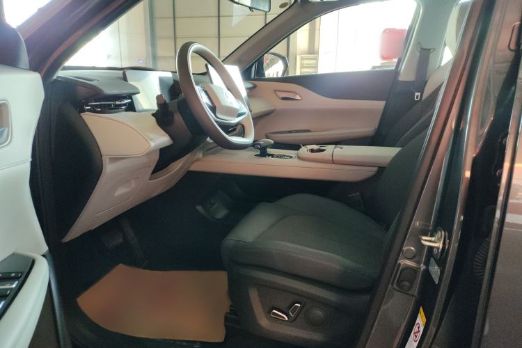 Used CHANGAN UNI-Z 2025 1.5T Luxury Version Interior 6