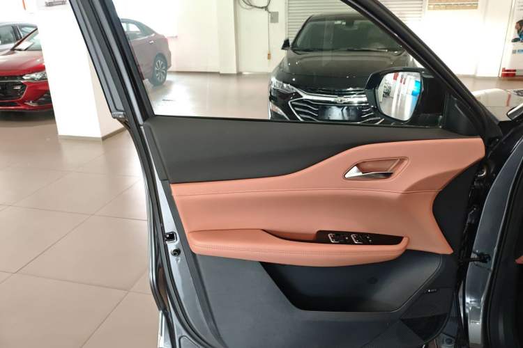 Used CHANGAN UNI-Z 2025 1.5T Premium Edition Interior 7