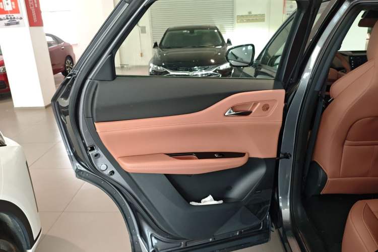 Used CHANGAN UNI-Z 2025 1.5T Premium Edition Interior 8
