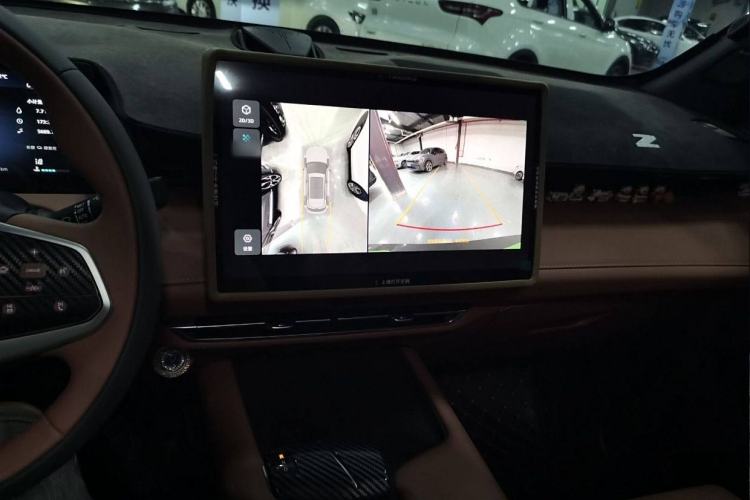 Used CHANGAN UNI-Z 2025 1.5T Luxury Version Interior 9