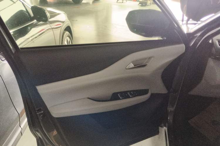Used CHANGAN UNI-Z 2025 1.5T Premium Edition Left Front Door Interior
