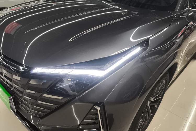 Used CHANGAN UNI-Z 2025 1.5T Premium Edition Left Front Headlight