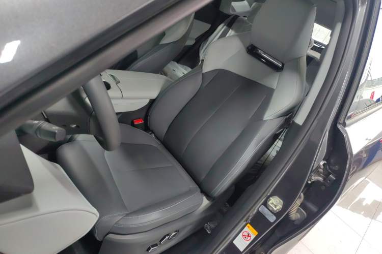 Used CHANGAN UNI-Z 2025 1.5T Premium Edition Left Front Seat
