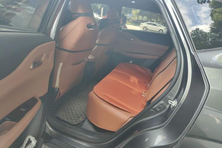 Used CHANGAN UNI-Z 2025 1.5T Luxury Version Left Rear Seat