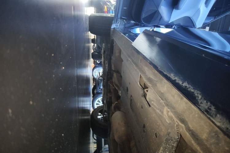 Used CHANGAN UNI-Z 2025 1.5T Luxury Version Left Side Sill