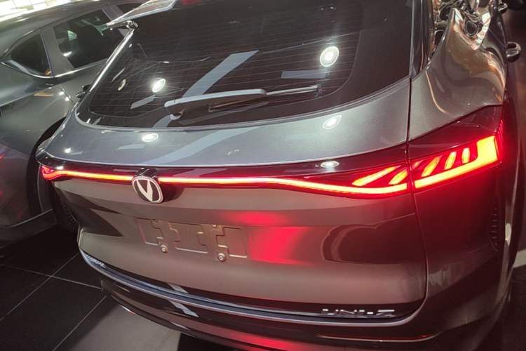 Used CHANGAN UNI-Z 2025 1.5T Luxury Version Rear