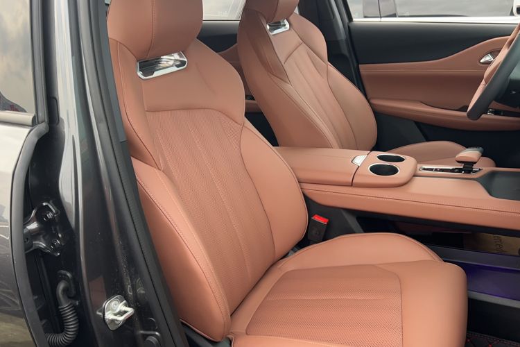 Used CHANGAN UNI-Z 2025 1.5T Premium Edition Right Front Seat