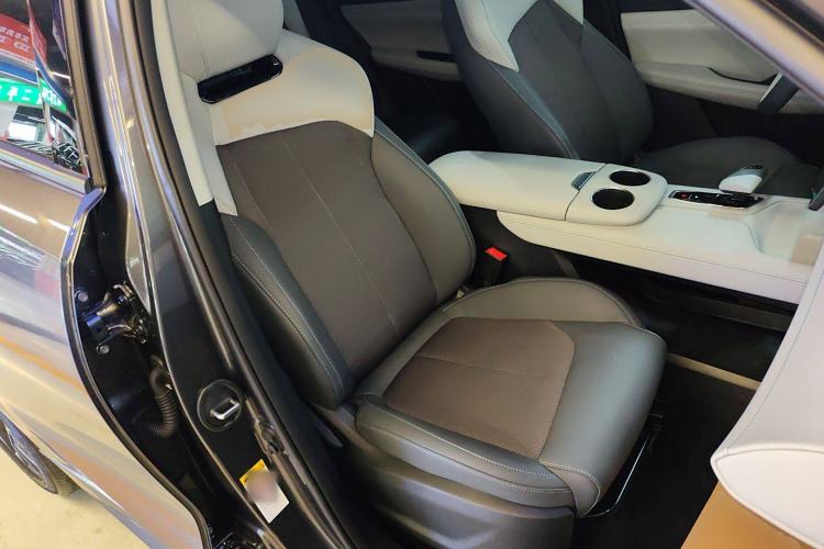 Used CHANGAN UNI-Z 2025 1.5T Luxury Version Right Front Seat