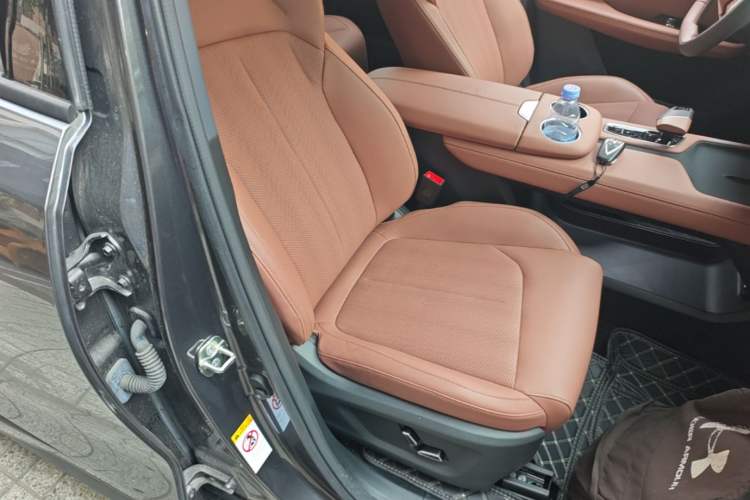 Used CHANGAN UNI-Z 2025 1.5T Premium Edition Right Front Seat