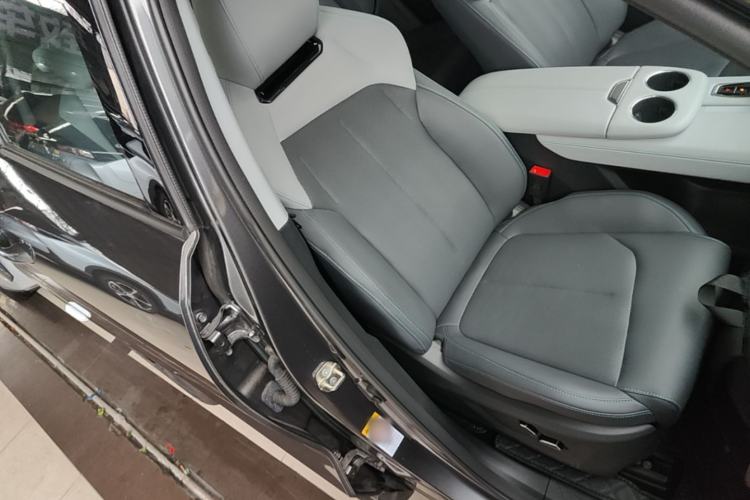 Used CHANGAN UNI-Z 2025 1.5T Premium Edition Right Front Seat