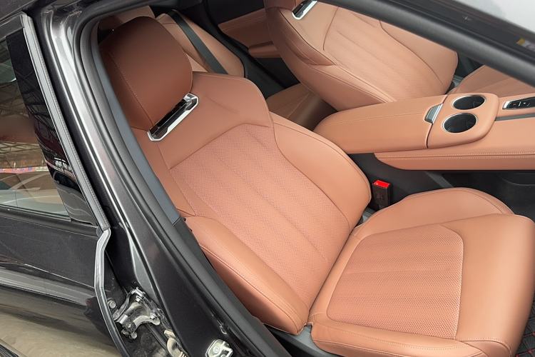 Used CHANGAN UNI-Z 2025 1.5T Premium Edition Right Front Seat