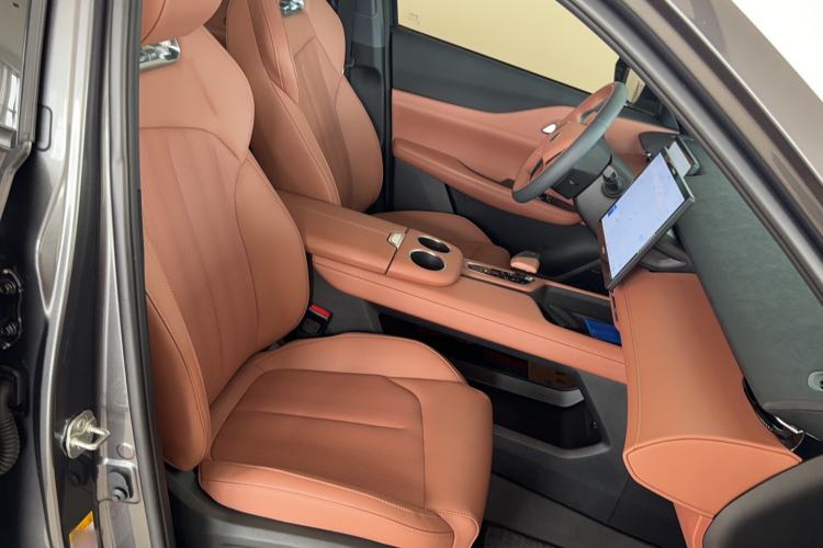 Used CHANGAN UNI-Z 2025 1.5T Premium Edition Right Front Seat