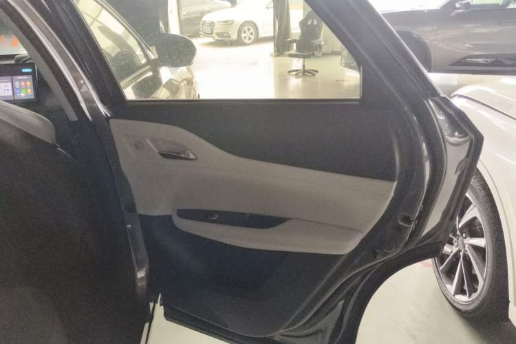 Used CHANGAN UNI-Z 2025 1.5T Premium Edition Right Rear Door Interior
