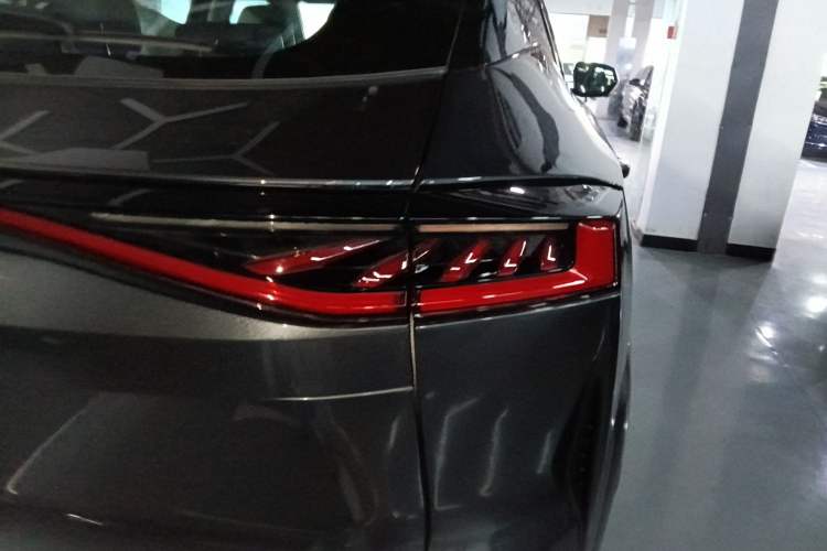 Used CHANGAN UNI-Z 2025 1.5T Premium Edition Right Rear Taillight