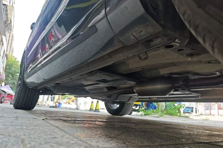 Used CHANGAN UNI-Z 2025 1.5T Premium Edition Right Side Sill