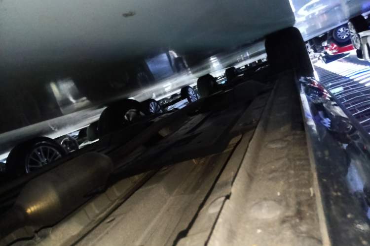 Used CHANGAN UNI-Z 2025 1.5T Premium Edition Right Side Sill