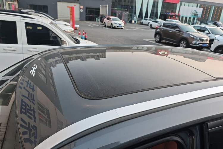 Used CHANGAN UNI-Z 2025 1.5T Premium Edition Roof