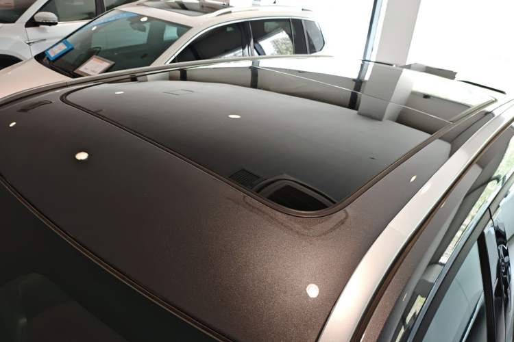 Used CHANGAN UNI-Z 2025 1.5T Premium Edition Roof