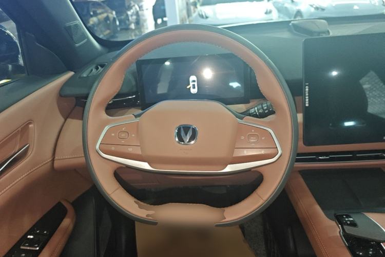 Used CHANGAN UNI-Z 2025 1.5T Luxury Version Steering Wheel