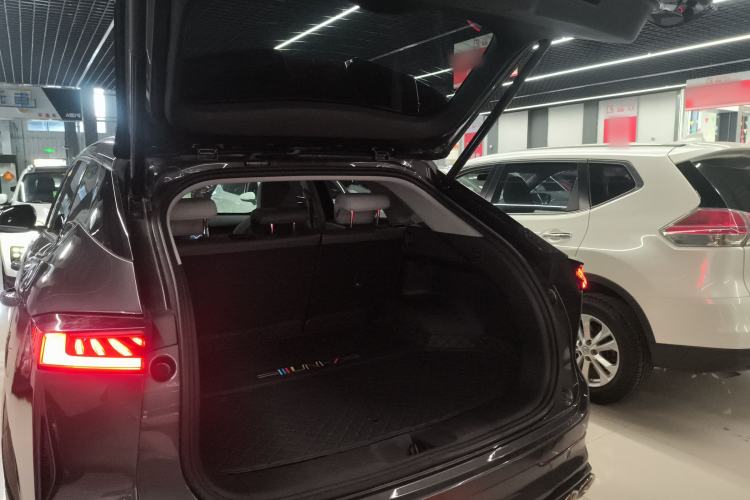 Used CHANGAN UNI-Z 2025 1.5T Premium Edition Trunk
