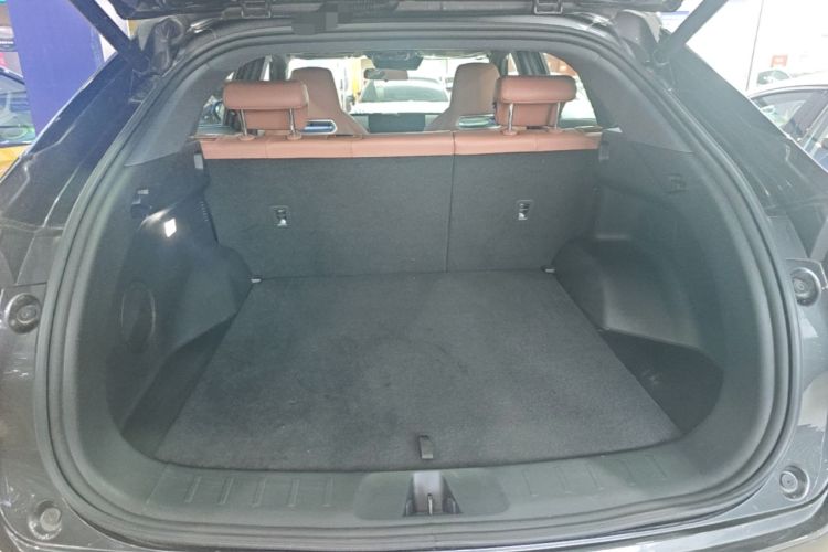 Used CHANGAN UNI-Z 2025 1.5T Luxury Version Trunk