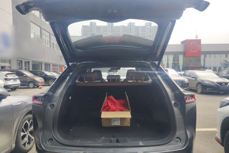 Used CHANGAN UNI-Z 2025 1.5T Premium Edition Trunk