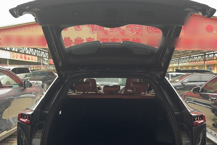 Used CHANGAN UNI-Z 2025 1.5T Premium Edition Trunk