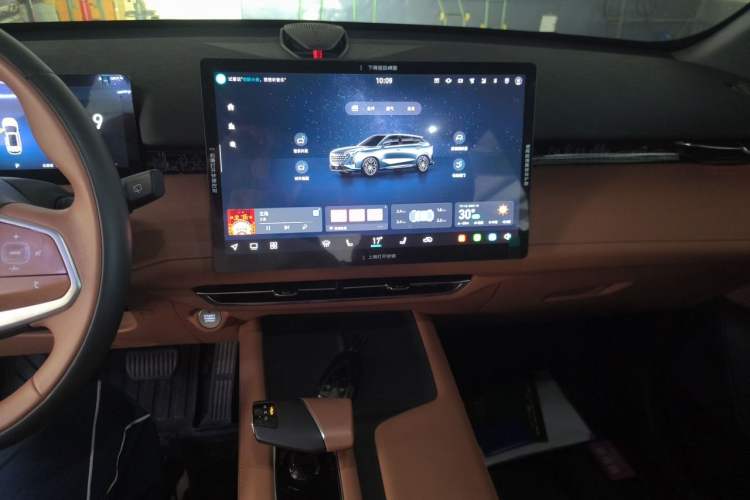 Used CHANGAN UNI-Z 2025 1.5T Premium Edition Audio And AC Panel