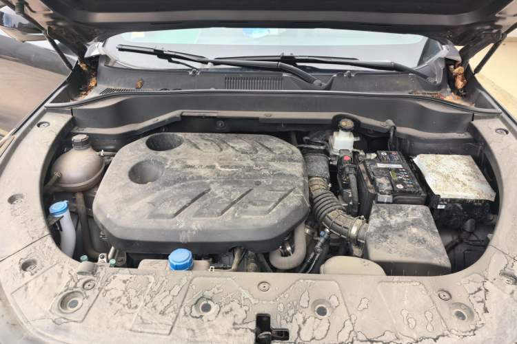 Used CHANGAN UNI-Z 2025 1.5T Premium Edition Engine Bay