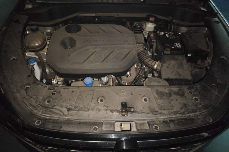 Used CHANGAN UNI-Z 2025 1.5T Premium Edition Engine Bay