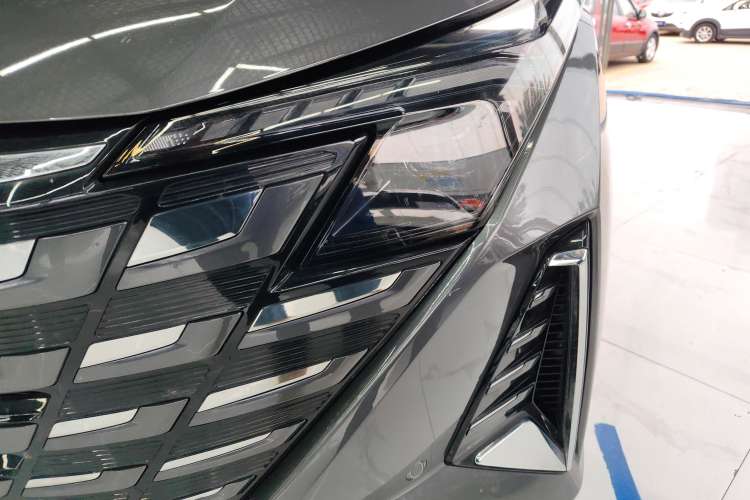 Used CHANGAN UNI-Z 2025 1.5T Premium Edition Left Front Headlight