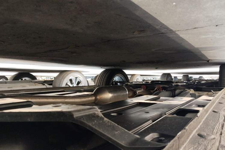 Used CHANGAN UNI-Z 2025 1.5T Premium Edition Left Side Sill