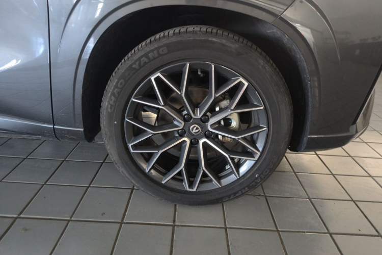 Used CHANGAN UNI-Z 2025 1.5T Premium Edition Right Front Wheel Hub