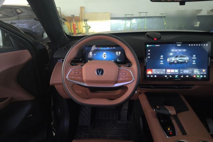 Used CHANGAN UNI-Z 2025 1.5T Premium Edition Steering Wheel