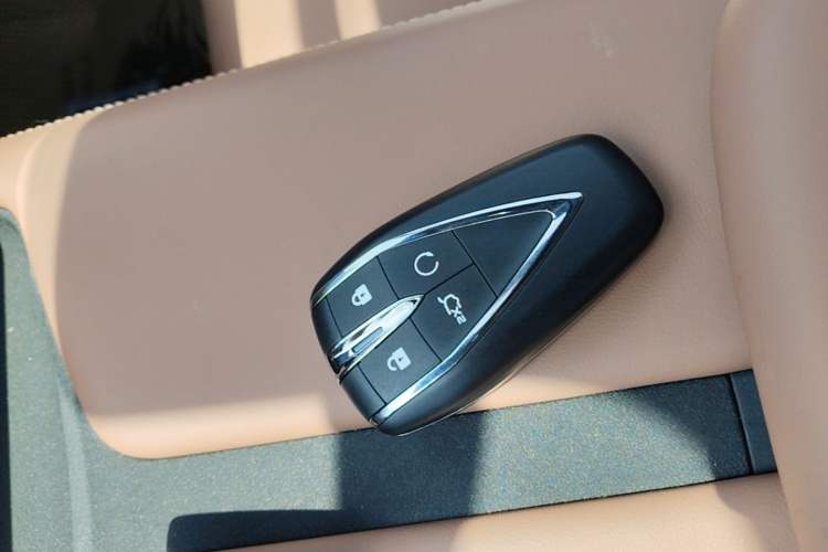 Used CHANGAN UNI-Z 2025 1.5T Premium Edition Vehicle Key