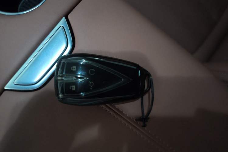 Used CHANGAN UNI-Z 2025 1.5T Premium Edition Vehicle Key