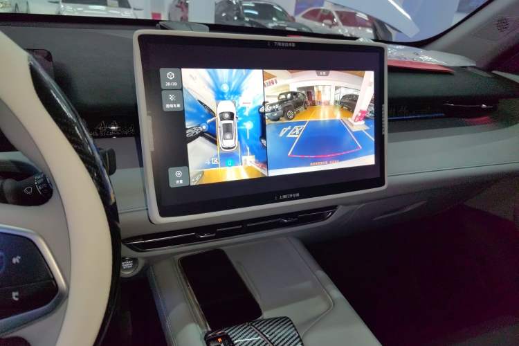 Used CHANGAN UNI-Z 2025 1.5T Premium Edition Audio And AC Panel