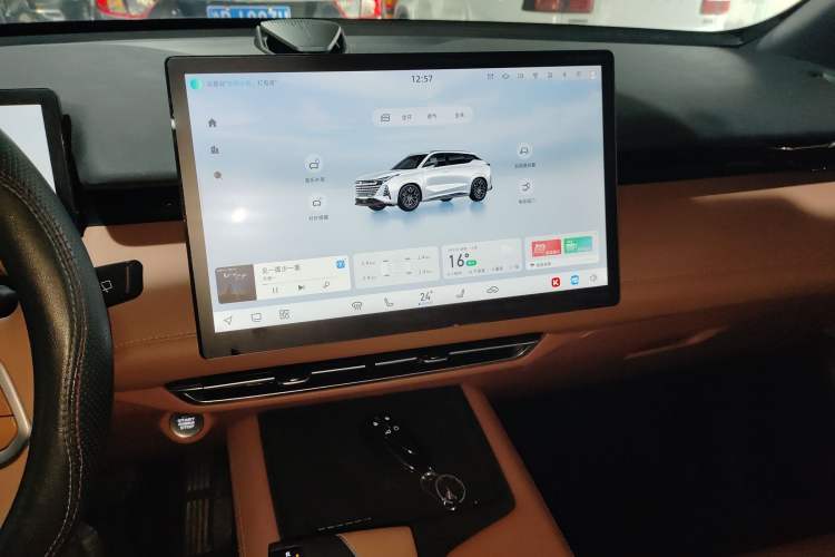 Used CHANGAN UNI-Z 2025 500Bar PRO Audio And AC Panel