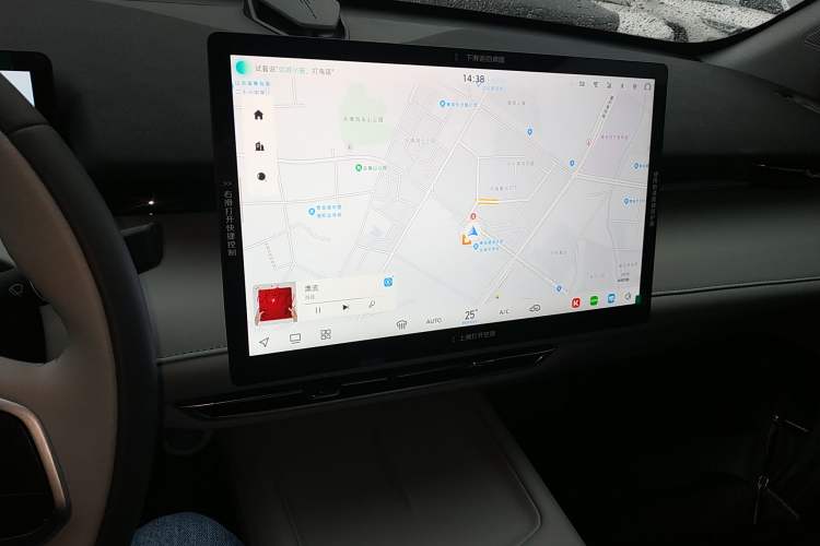 Used CHANGAN UNI-Z 2025 1.5T Luxury Version Audio And AC Panel