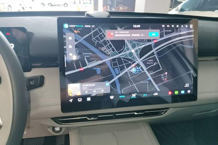 Used CHANGAN UNI-Z 2025 1.5T Luxury Version Audio And AC Panel