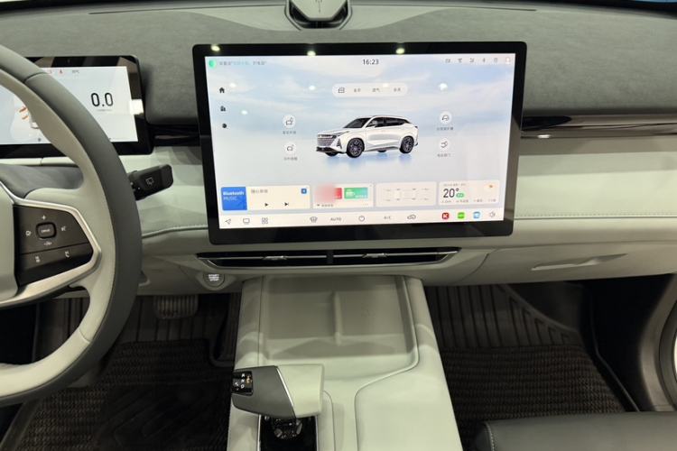 Used CHANGAN UNI-Z 2025 1.5T Luxury Version Audio And AC Panel