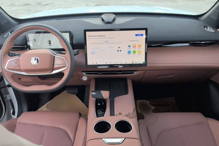 Used CHANGAN UNI-Z 2025 1.5T Luxury Version Center Console